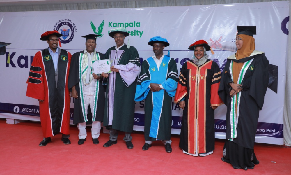 east-african-university-somalia-holds-its-4th-graduation-ceremony-in-style